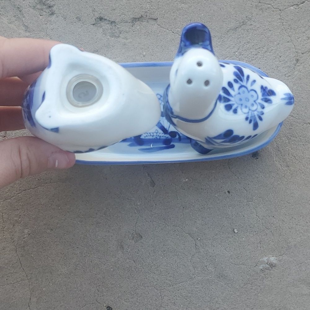 DELFT DUCK salt / pepper shakers - VTG HP Farmhouse - Picture 5 of 8
